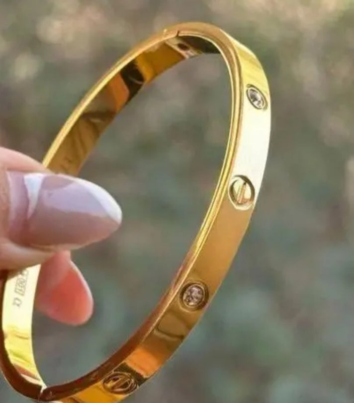 Pack of 3 Trendy Anti-tarnish Bracelets For Girls & Women