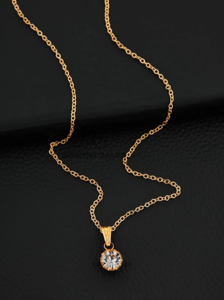 Elegant Necklace and Earrings Gold